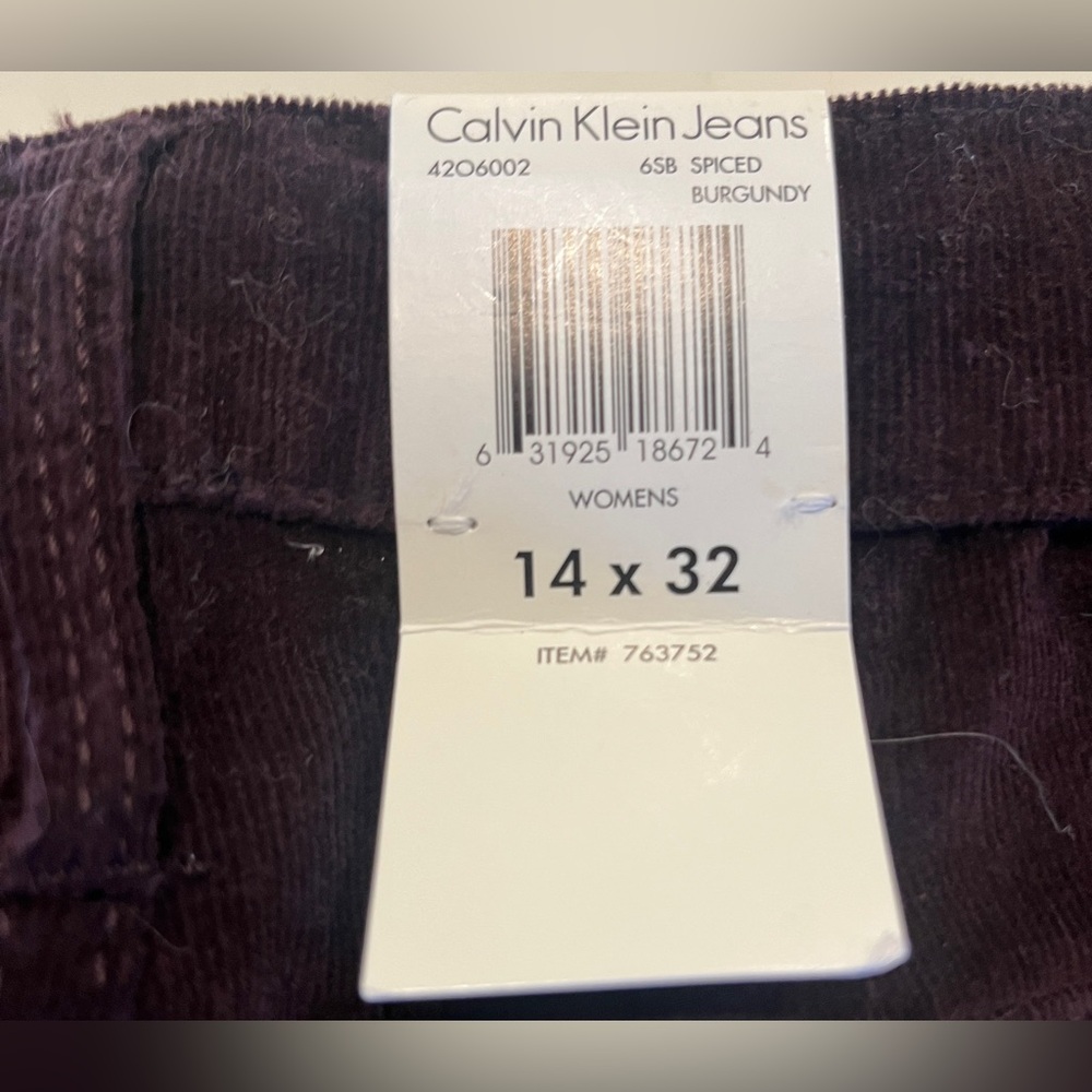 New Women’s Calvin Klein Burgundy Straight Leg Corduroy Jeans. Size 14 - Picture 6 of 6